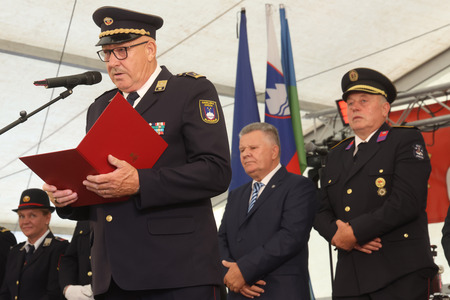 Predaja gasilskega vozila  GVGP-1 PGD Grahovo 24 Foto Ljubo Vukelič